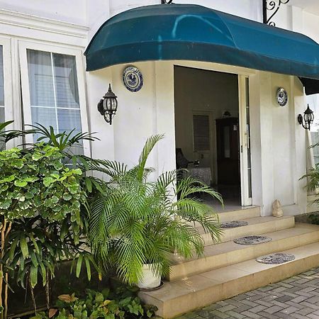 Surokarsan 9 House Yogyakarta Otel Dış mekan fotoğraf