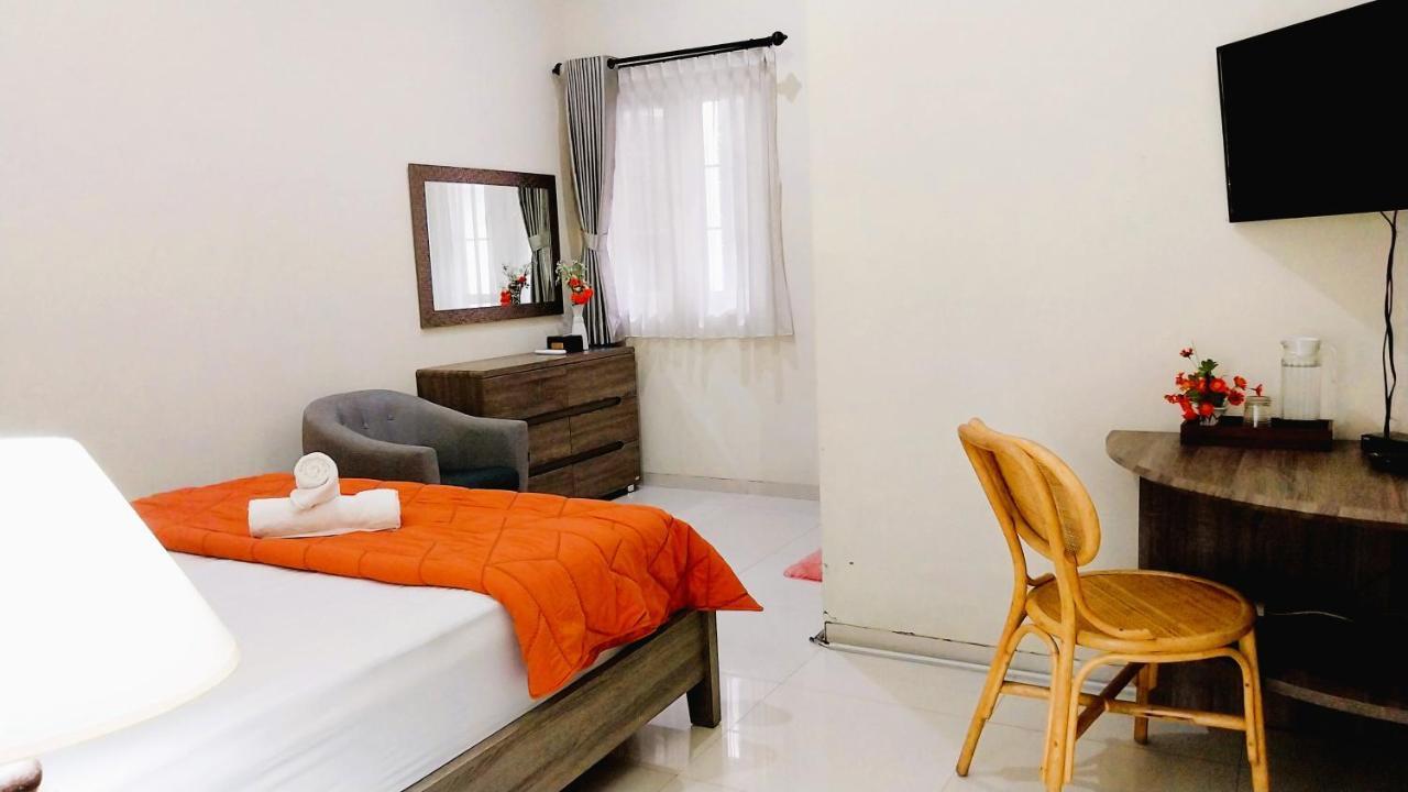 Surokarsan 9 House Yogyakarta Otel Dış mekan fotoğraf