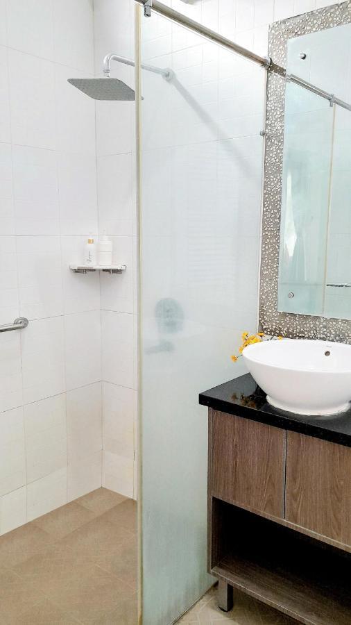 Surokarsan 9 House Yogyakarta Otel Dış mekan fotoğraf
