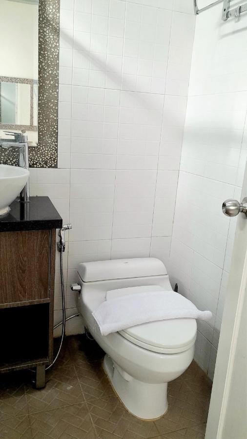 Surokarsan 9 House Yogyakarta Otel Dış mekan fotoğraf