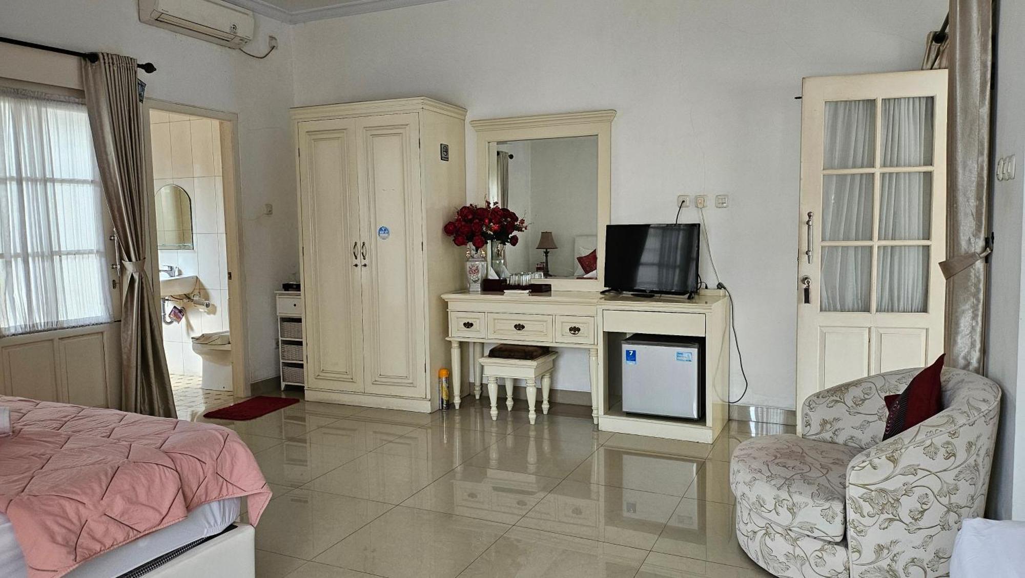 Surokarsan 9 House Yogyakarta Otel Dış mekan fotoğraf