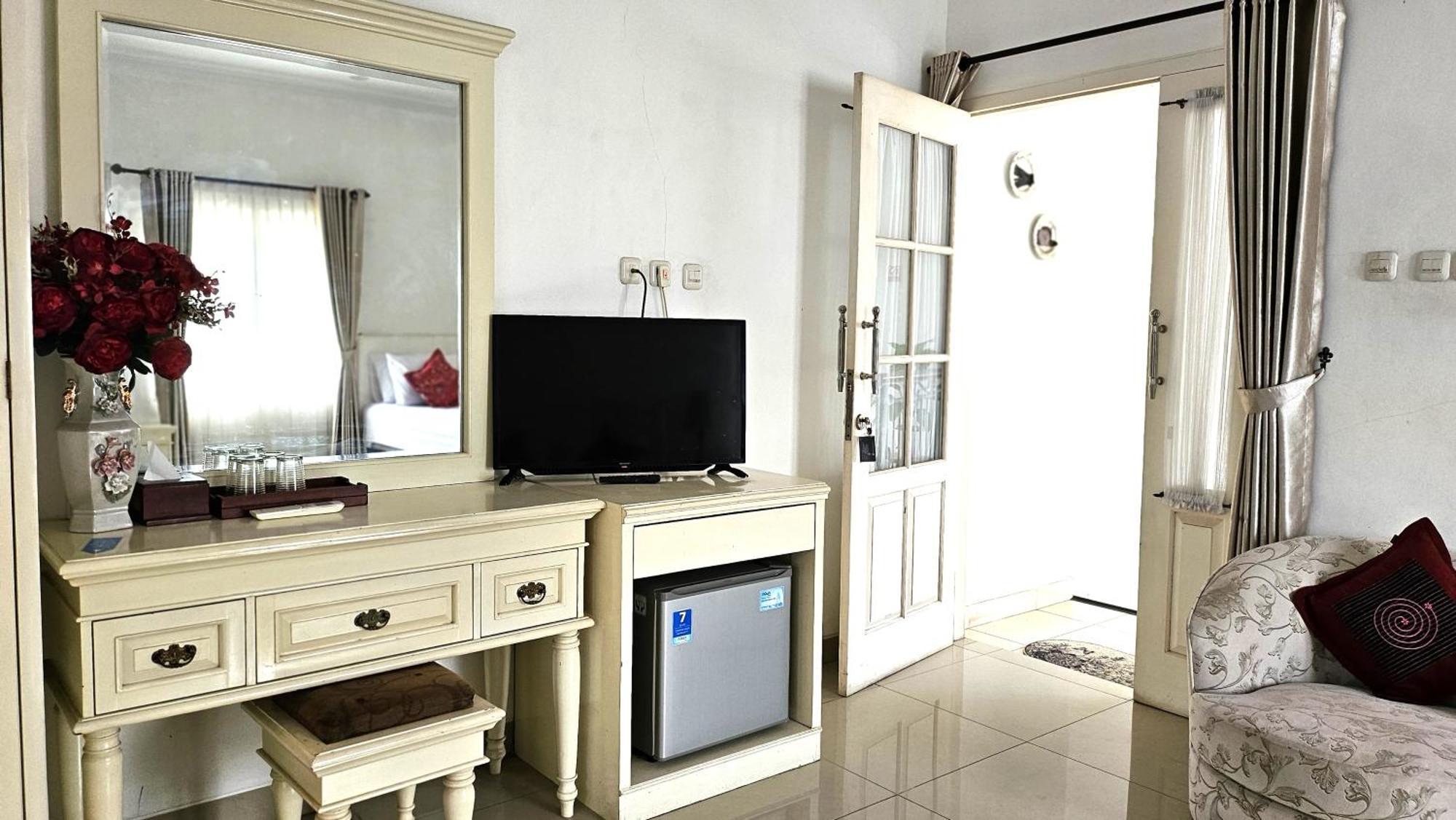 Surokarsan 9 House Yogyakarta Otel Dış mekan fotoğraf