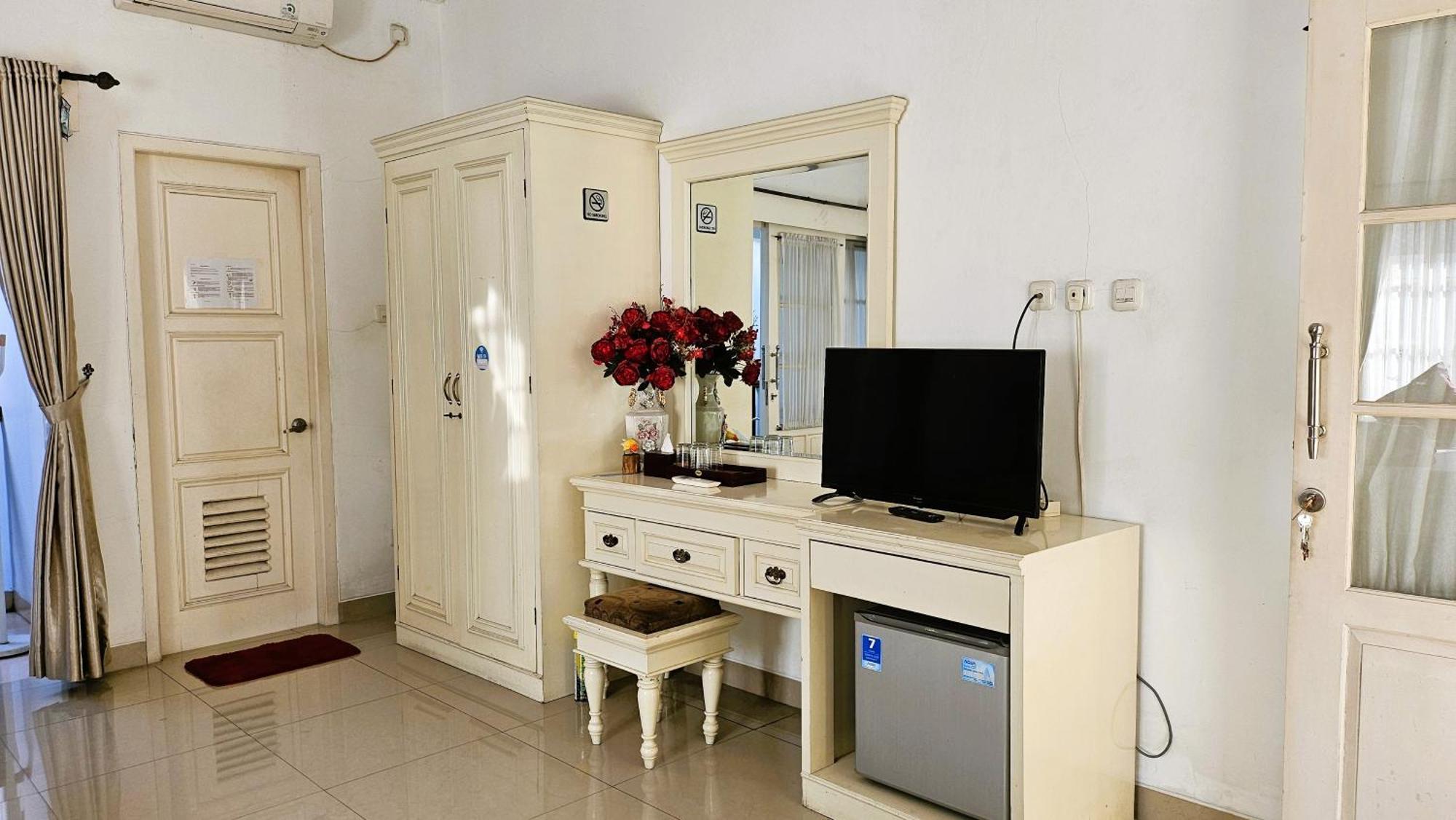 Surokarsan 9 House Yogyakarta Otel Dış mekan fotoğraf
