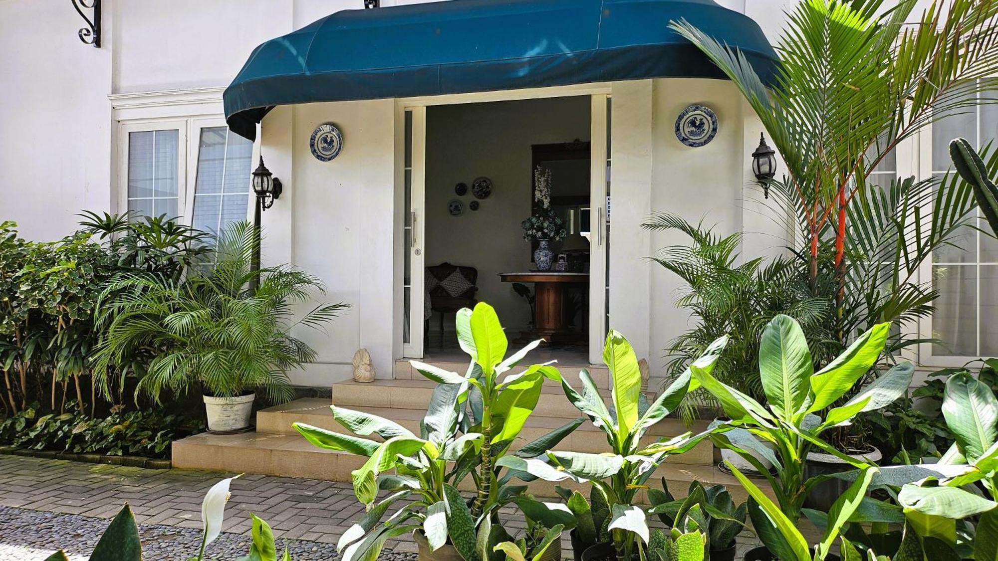 Surokarsan 9 House Yogyakarta Otel Oda fotoğraf
