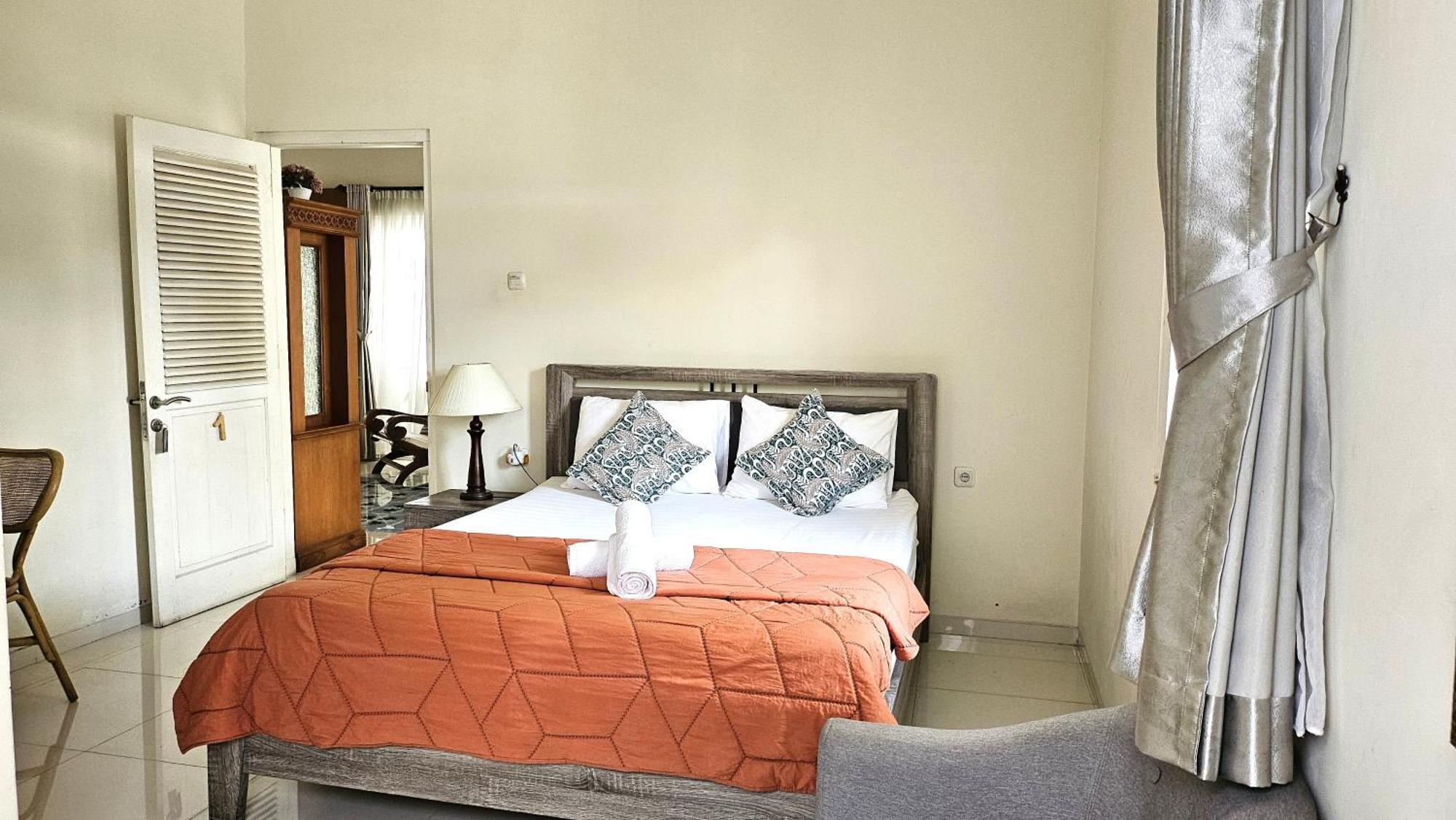 Surokarsan 9 House Yogyakarta Otel Dış mekan fotoğraf