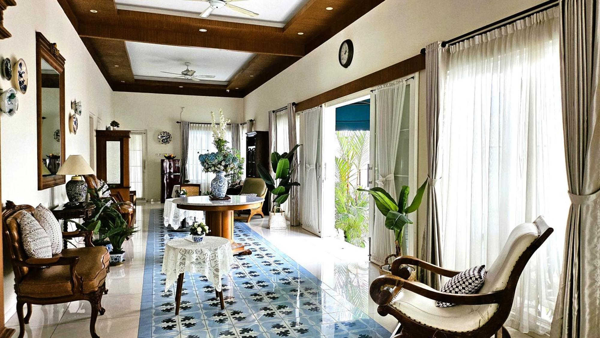 Surokarsan 9 House Yogyakarta Otel Dış mekan fotoğraf